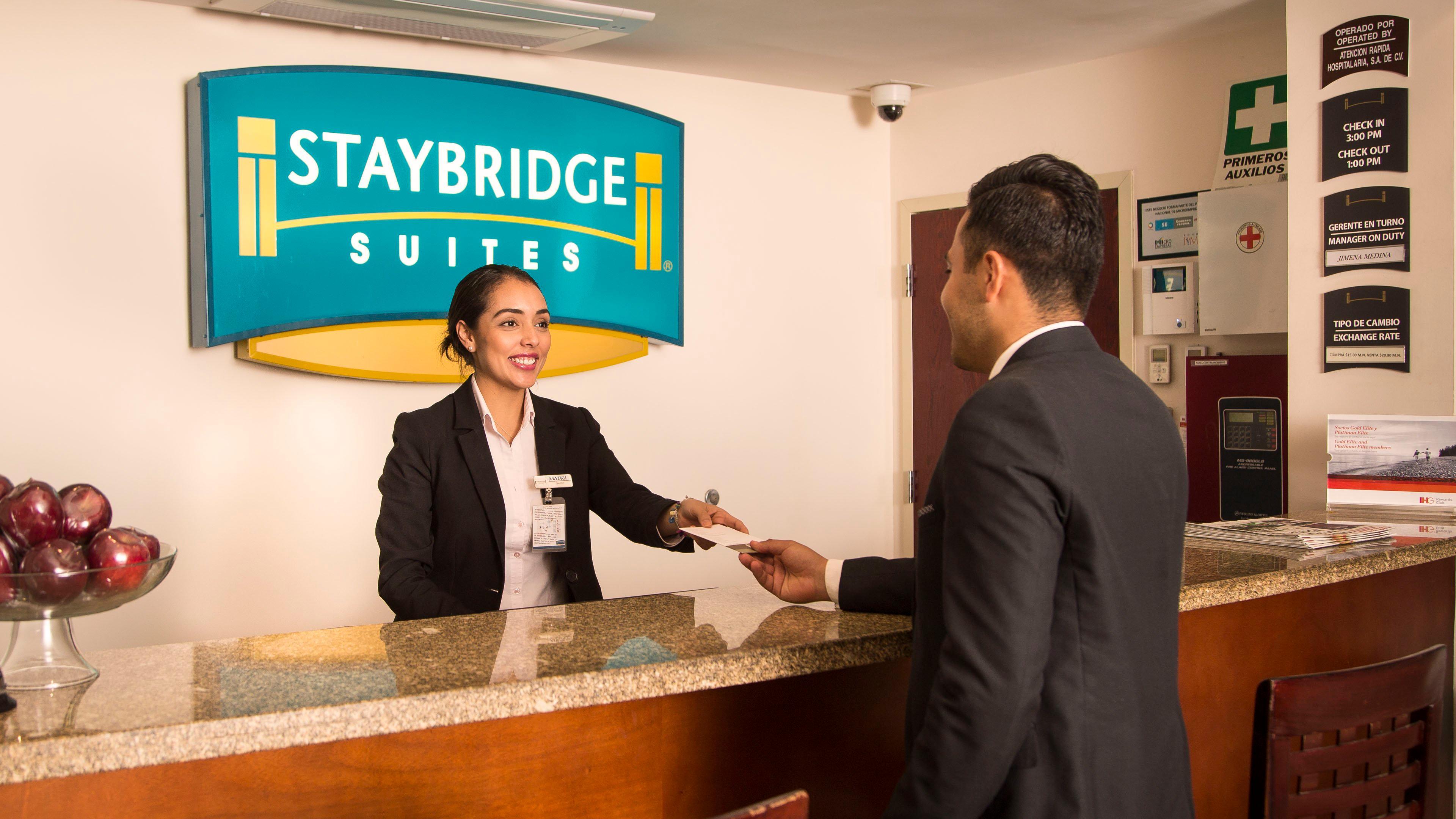 Staybridge Suites Queretaro, An Ihg Hotel Exterior foto